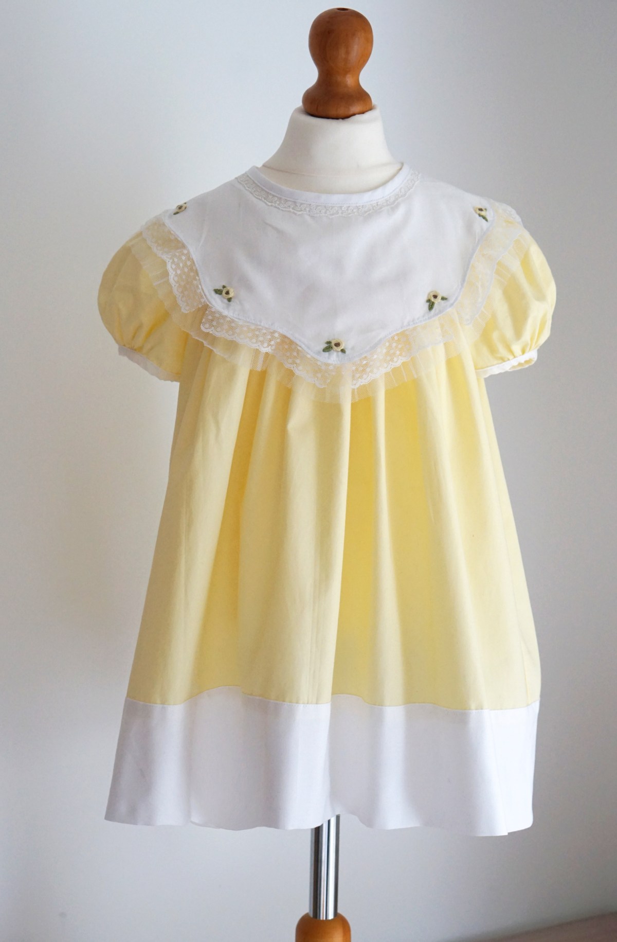 Vintage Scalloped Collar&nbsp;Dress